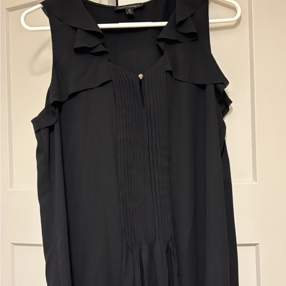 Banana Republic black sleeveless blouse